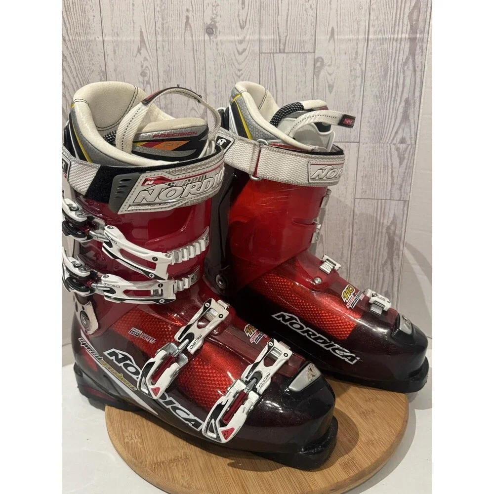 Nordica Ski Boots Red Speedmachine 110 Men's size 27.0/9 Snowboard Ski